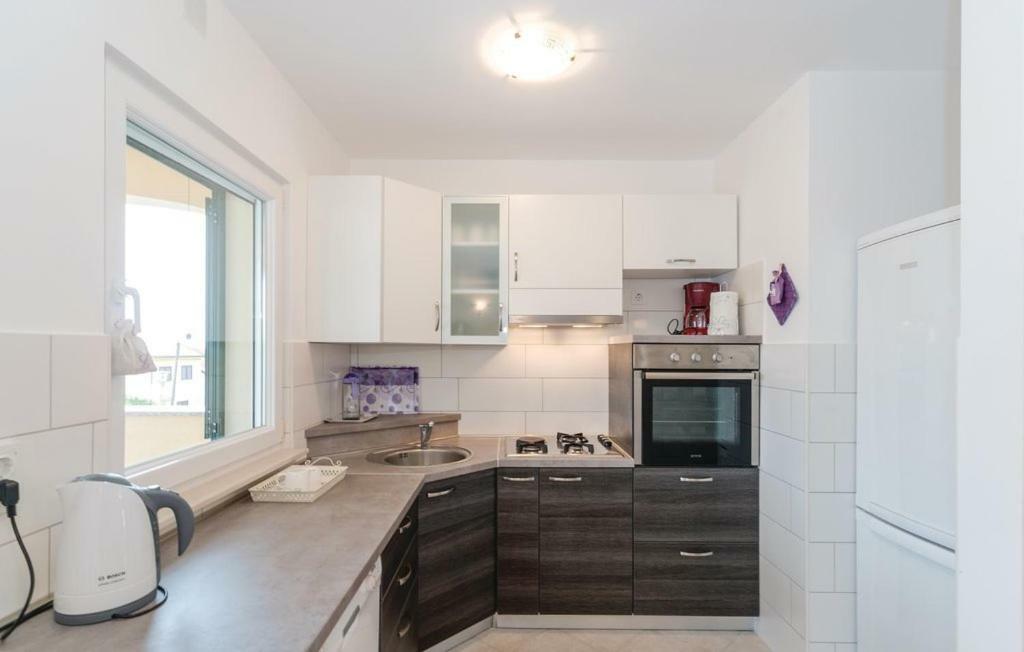 Apartman Dora Povljana Exterior photo